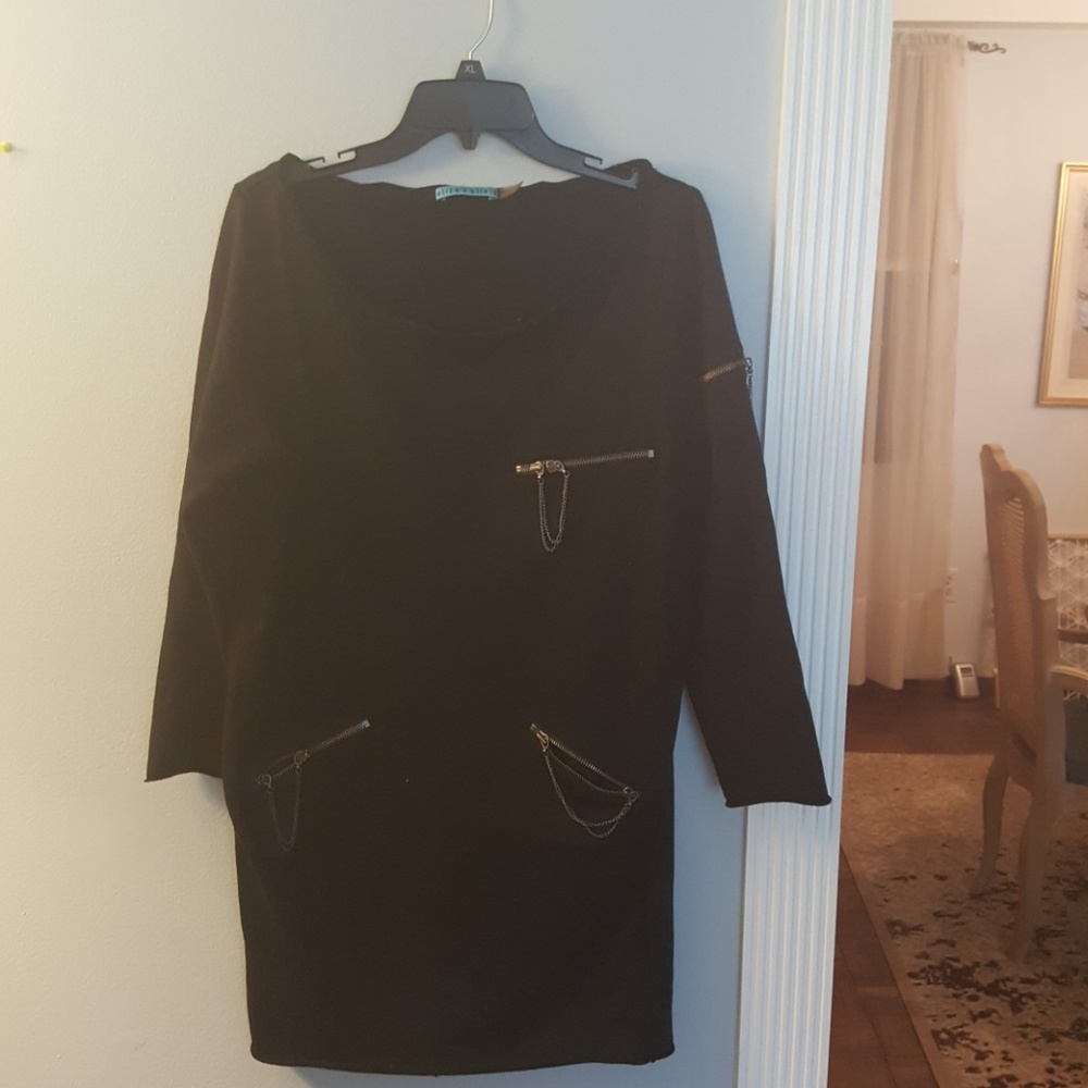 Dress - Picture 2 of 3